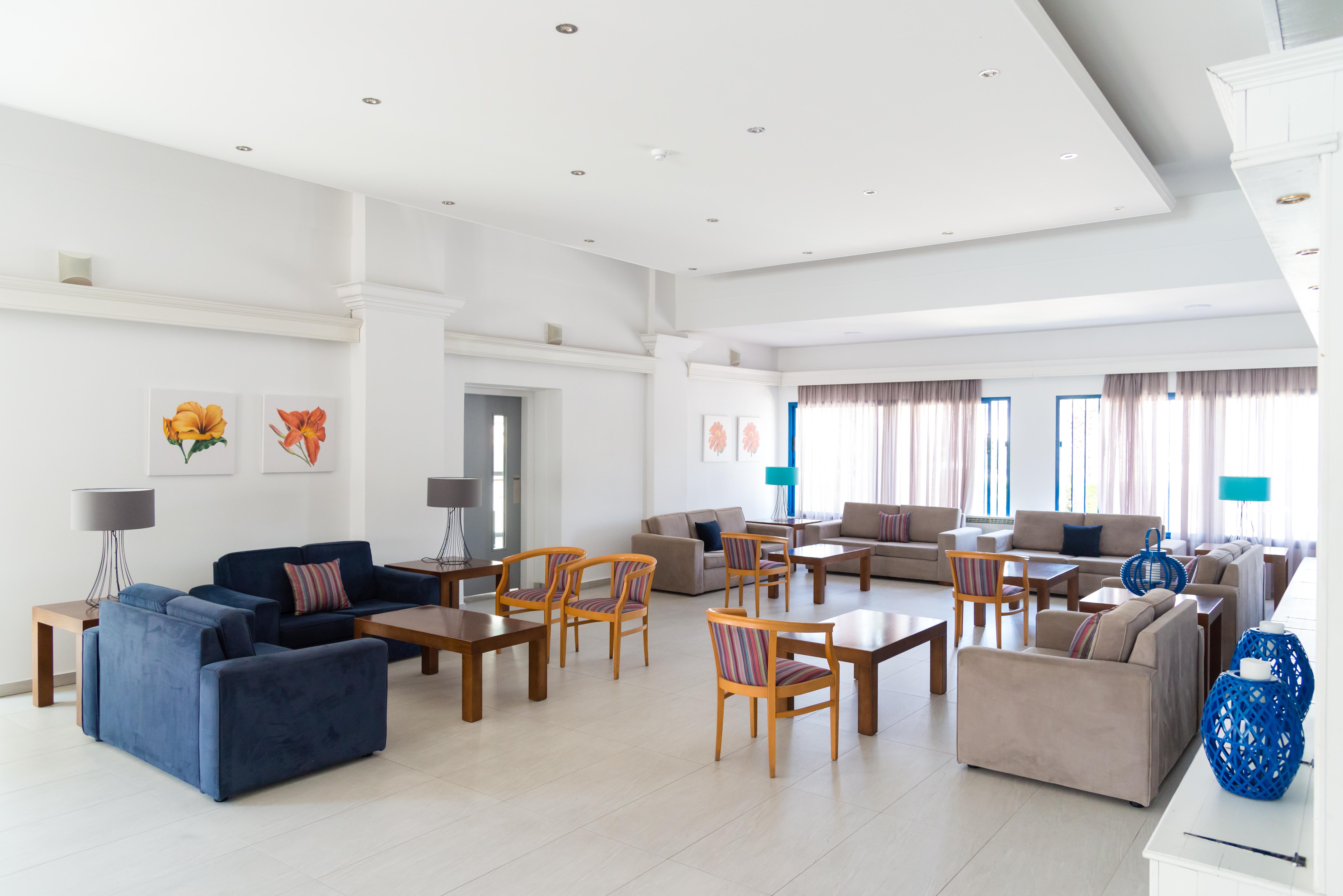 Kefalos Damon Hotel Apartments Paphos Exterior photo