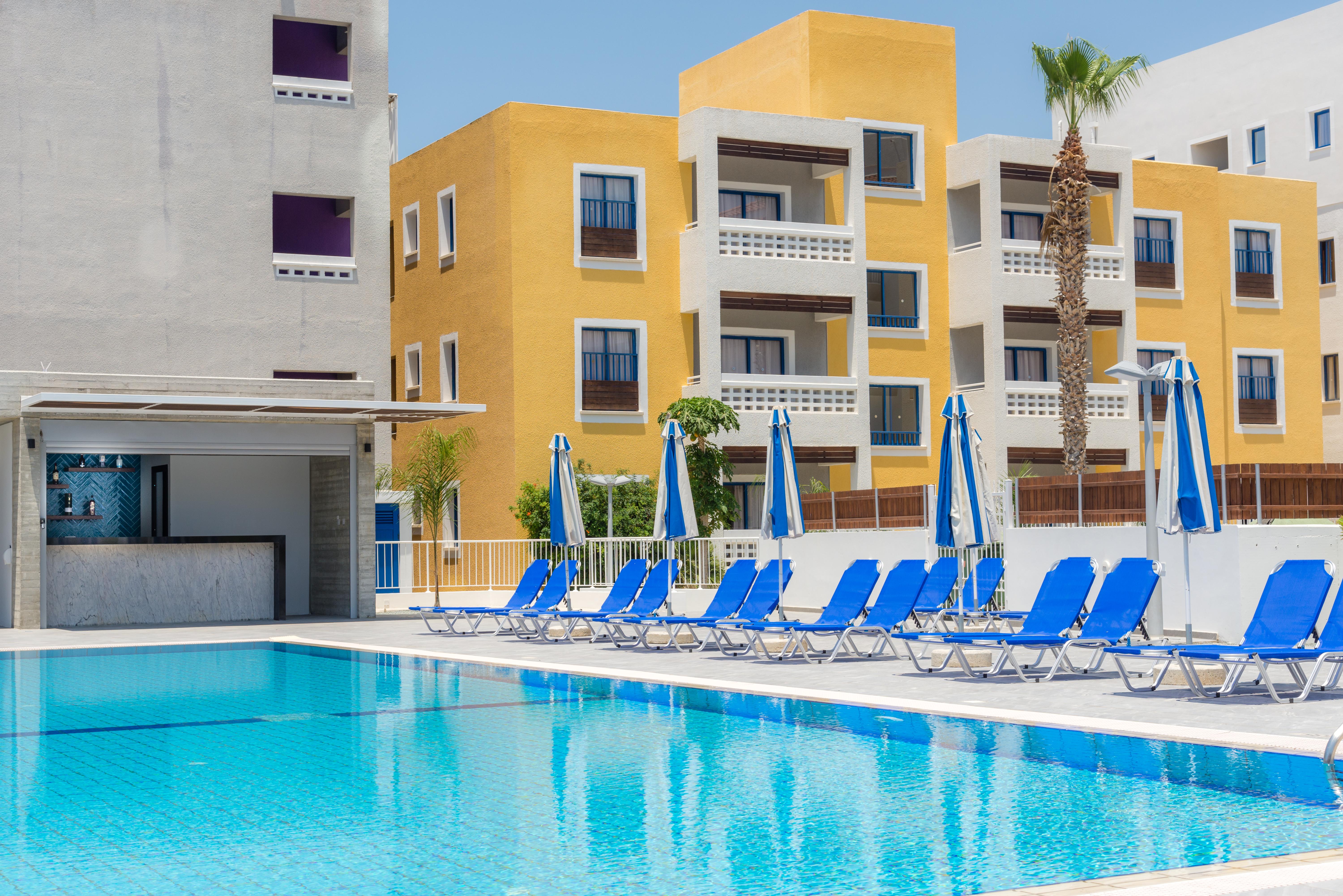 Kefalos Damon Hotel Apartments Paphos Exterior photo