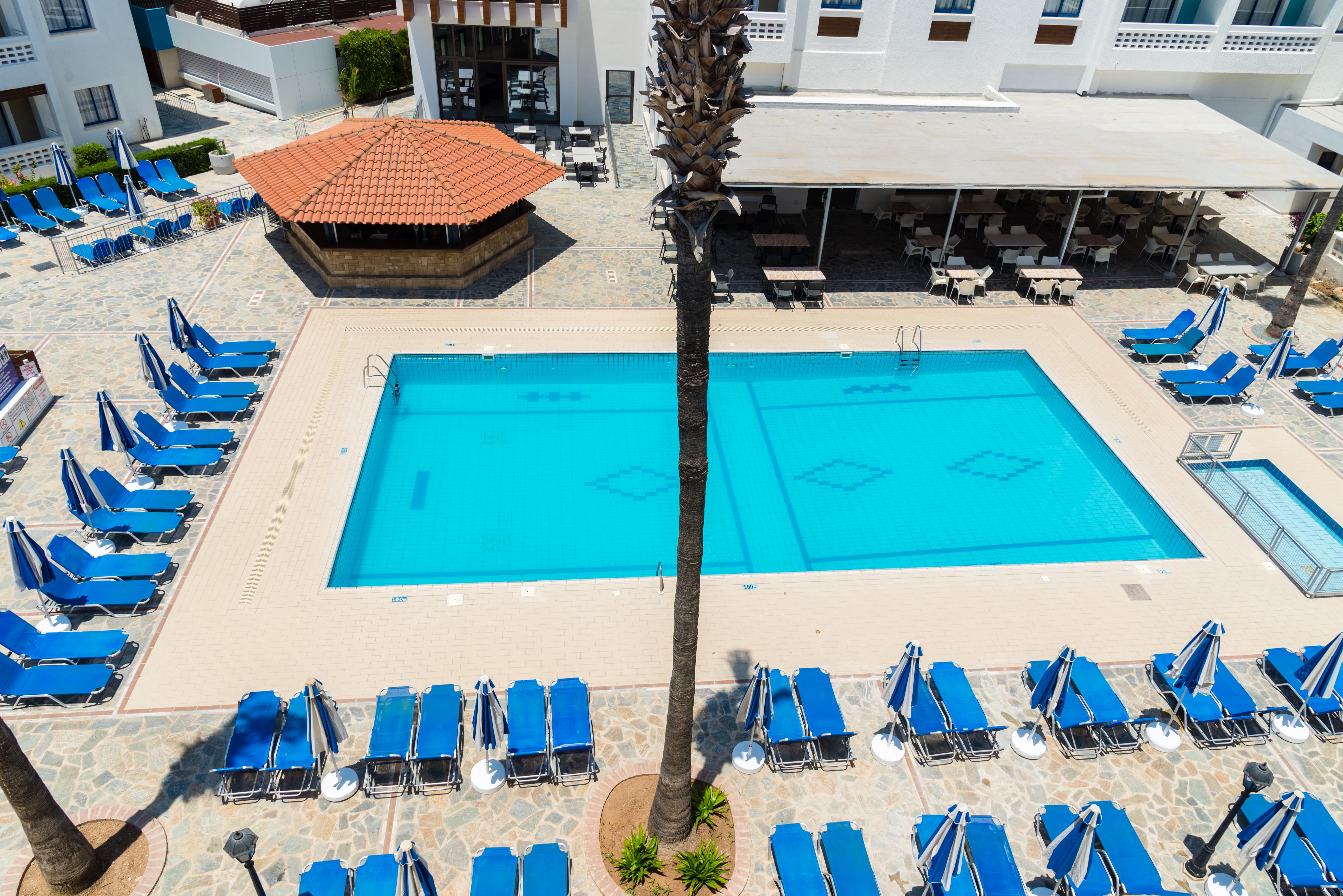 Kefalos Damon Hotel Apartments Paphos Exterior photo