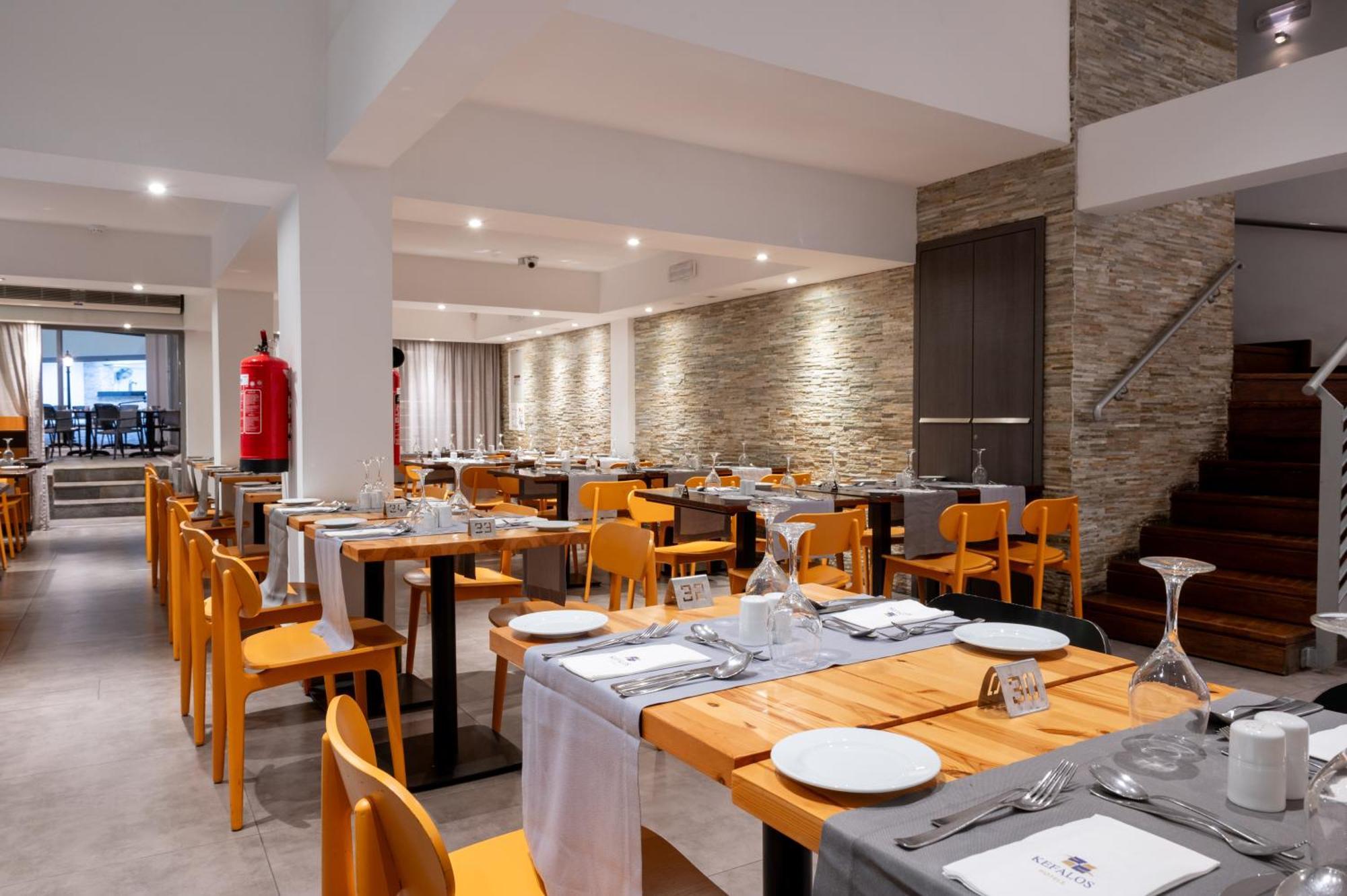 Kefalos Damon Hotel Apartments Paphos Exterior photo