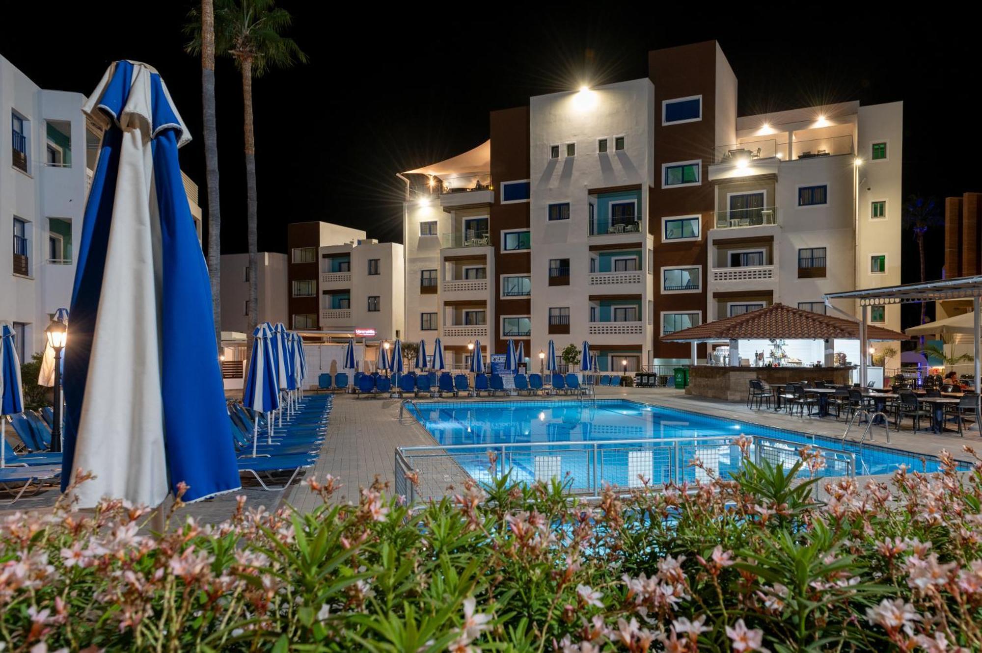 Kefalos Damon Hotel Apartments Paphos Exterior photo